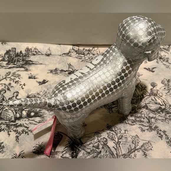 RARE PINK VICTORIA’S SECRET MINI DOG. - Picture 2 of 11